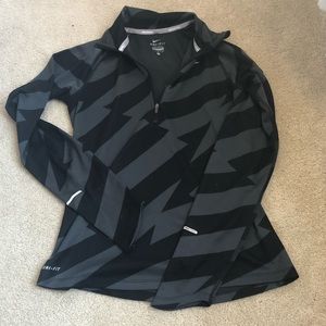 Nike Pullover